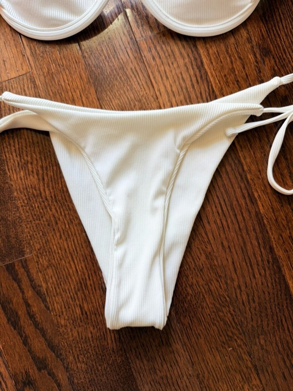 White Ribbed Underwire Bikini Set Small - Picture 3 of 5